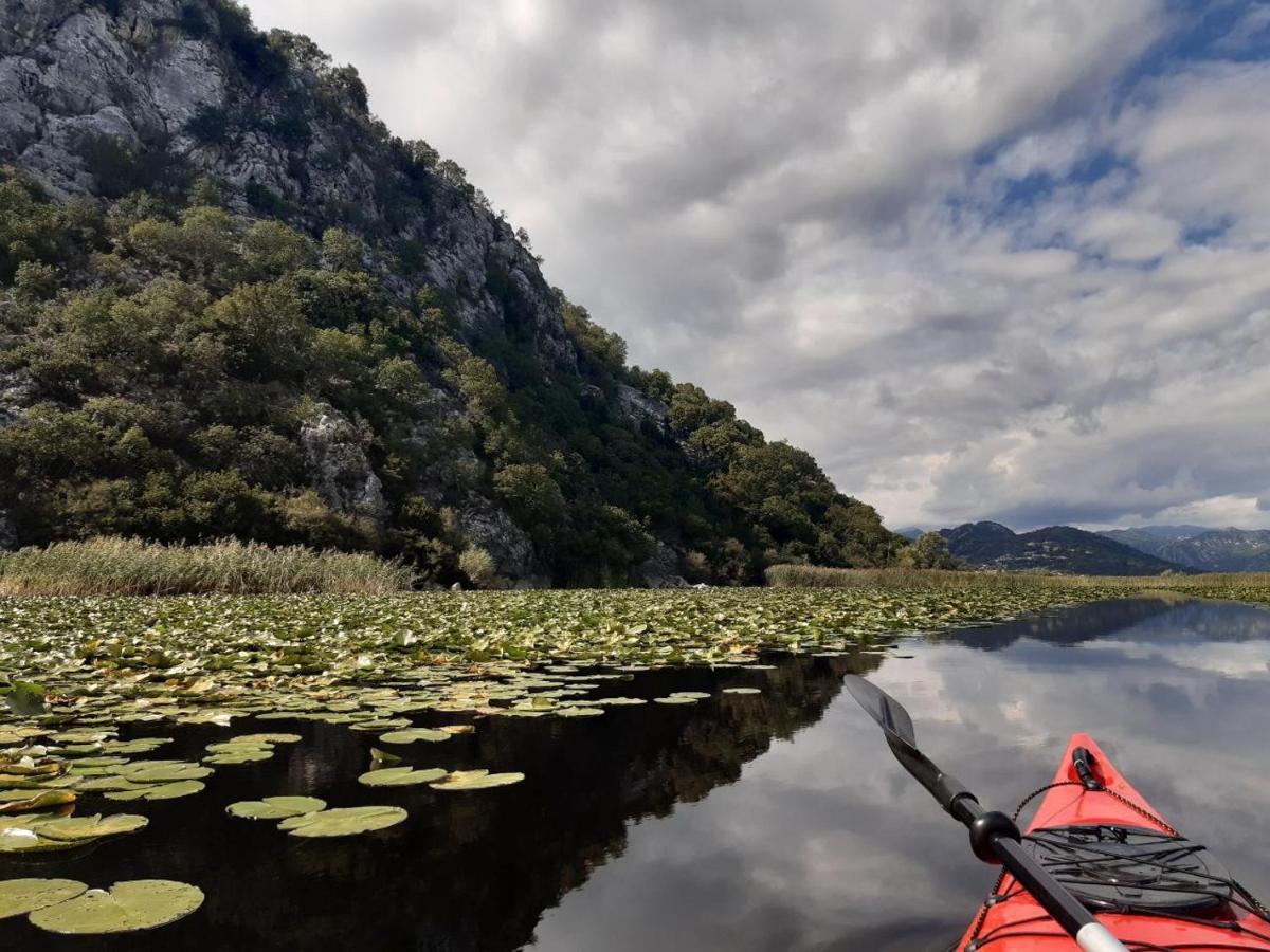 Sunny Balconies Apartments Skadar Lake เวียร์ปาซาร์ ภายนอก รูปภาพ