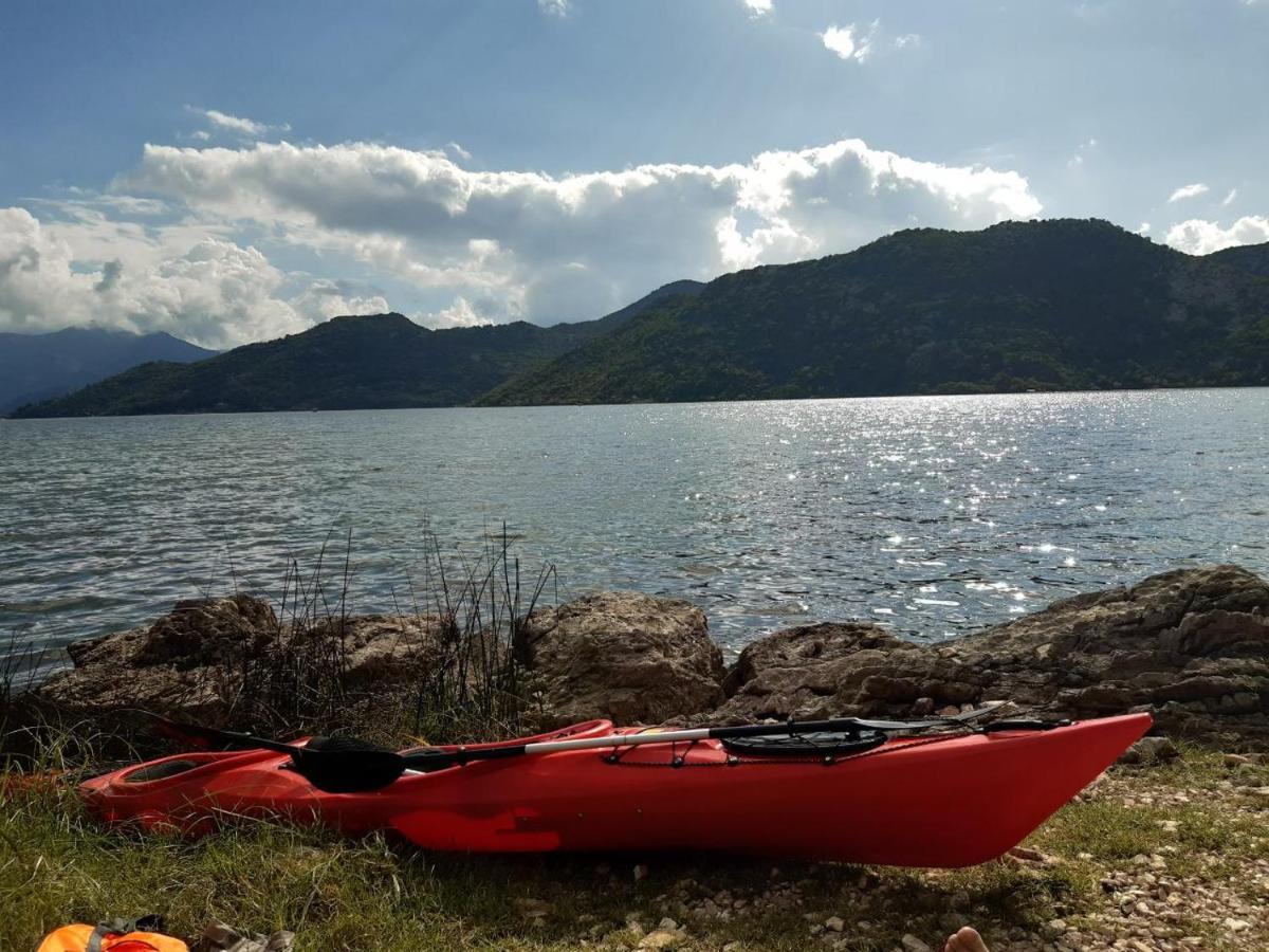 Sunny Balconies Apartments Skadar Lake เวียร์ปาซาร์ ภายนอก รูปภาพ