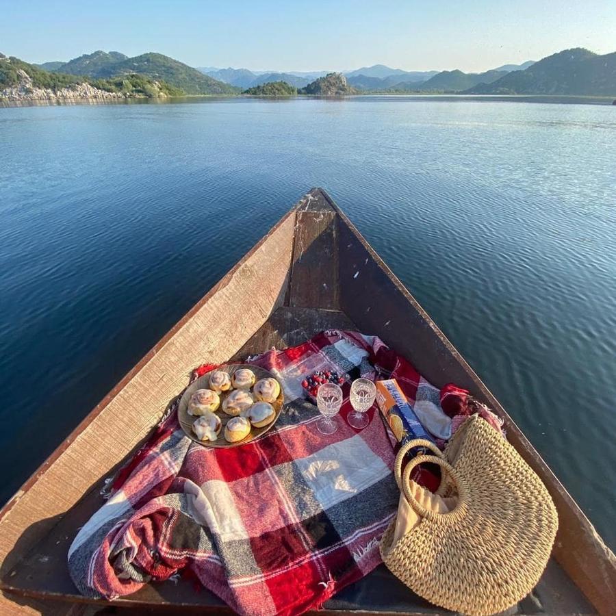 Sunny Balconies Apartments Skadar Lake เวียร์ปาซาร์ ภายนอก รูปภาพ