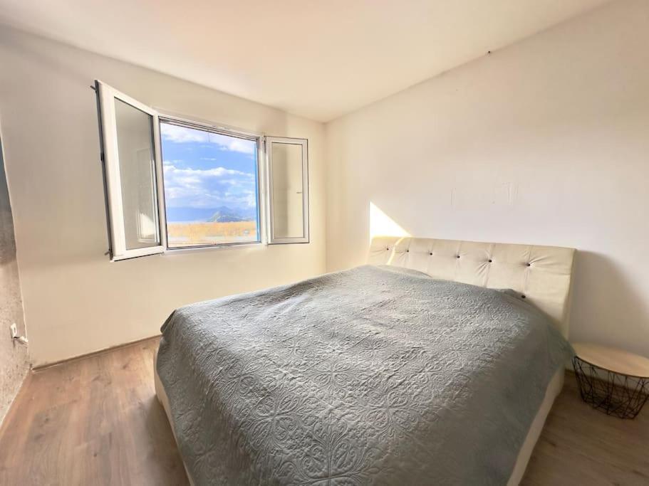 Sunny Balconies Apartments Skadar Lake เวียร์ปาซาร์ ภายนอก รูปภาพ