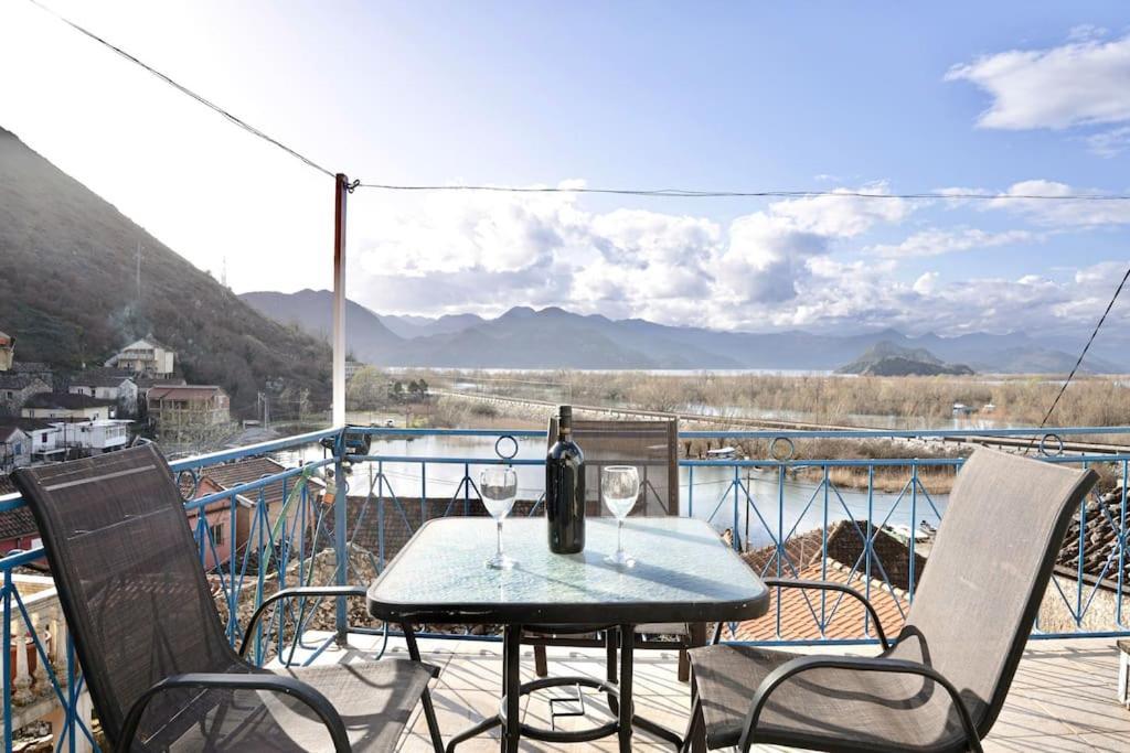 Sunny Balconies Apartments Skadar Lake เวียร์ปาซาร์ ภายนอก รูปภาพ