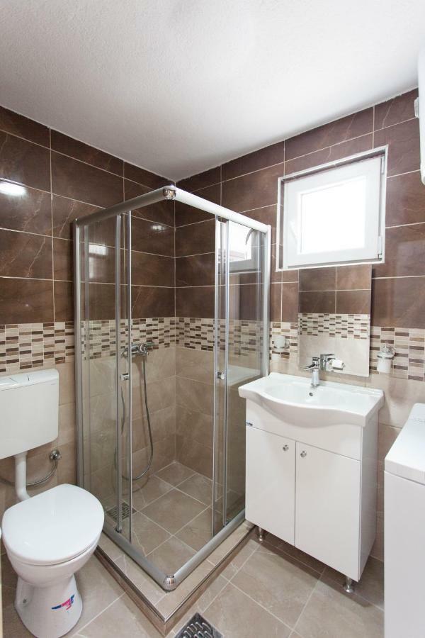 Sunny Balconies Apartments Skadar Lake เวียร์ปาซาร์ ภายนอก รูปภาพ
